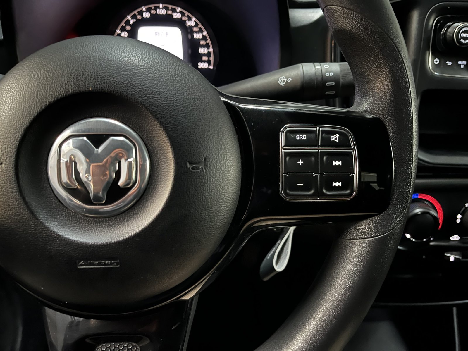RAM 700 SLT 1.4 MT 2022 - Imagen 18 de 18