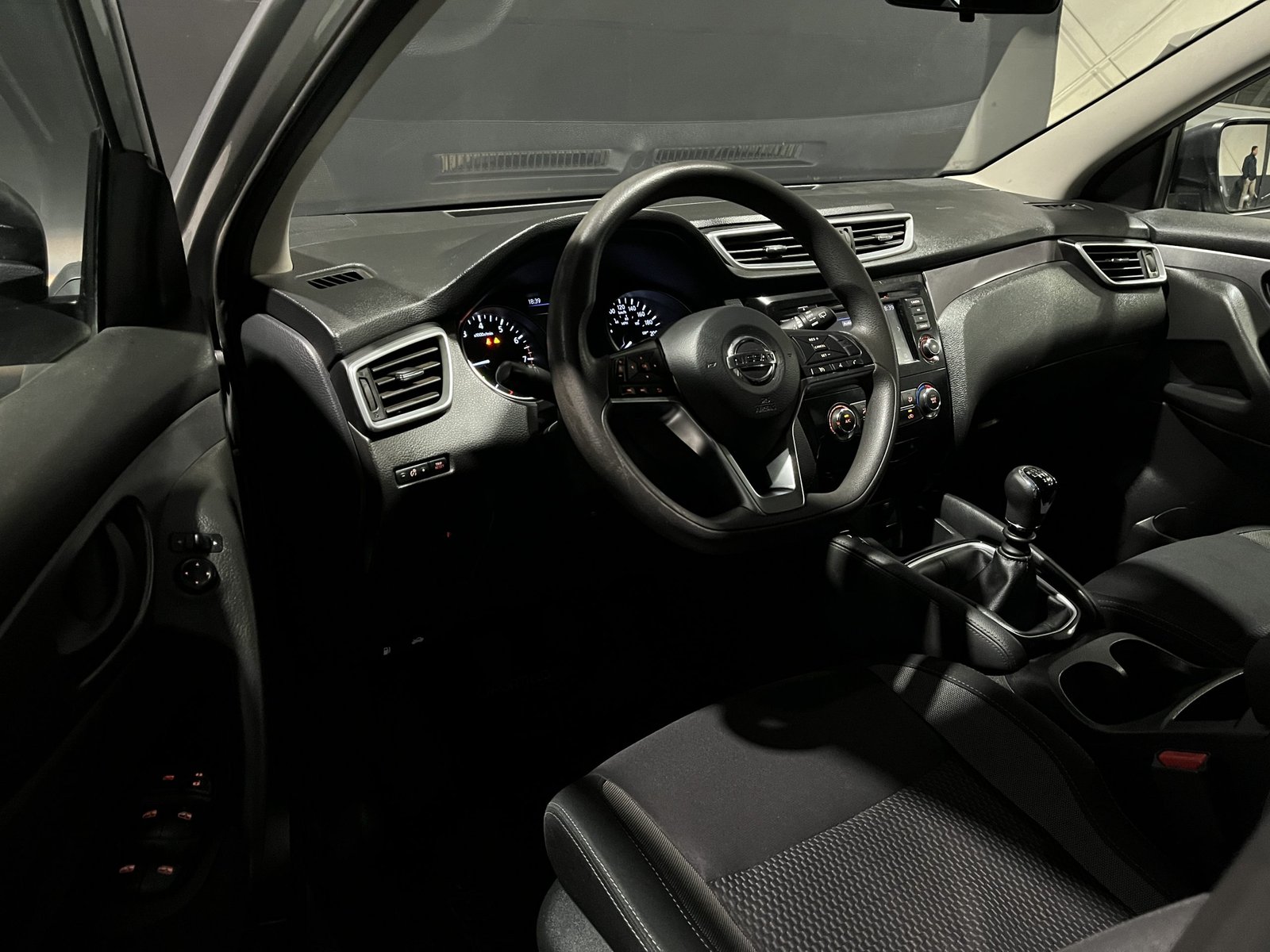 Nissan QASHQAI 2.0 SENSE MT 2020 - Imagen 15 de 18