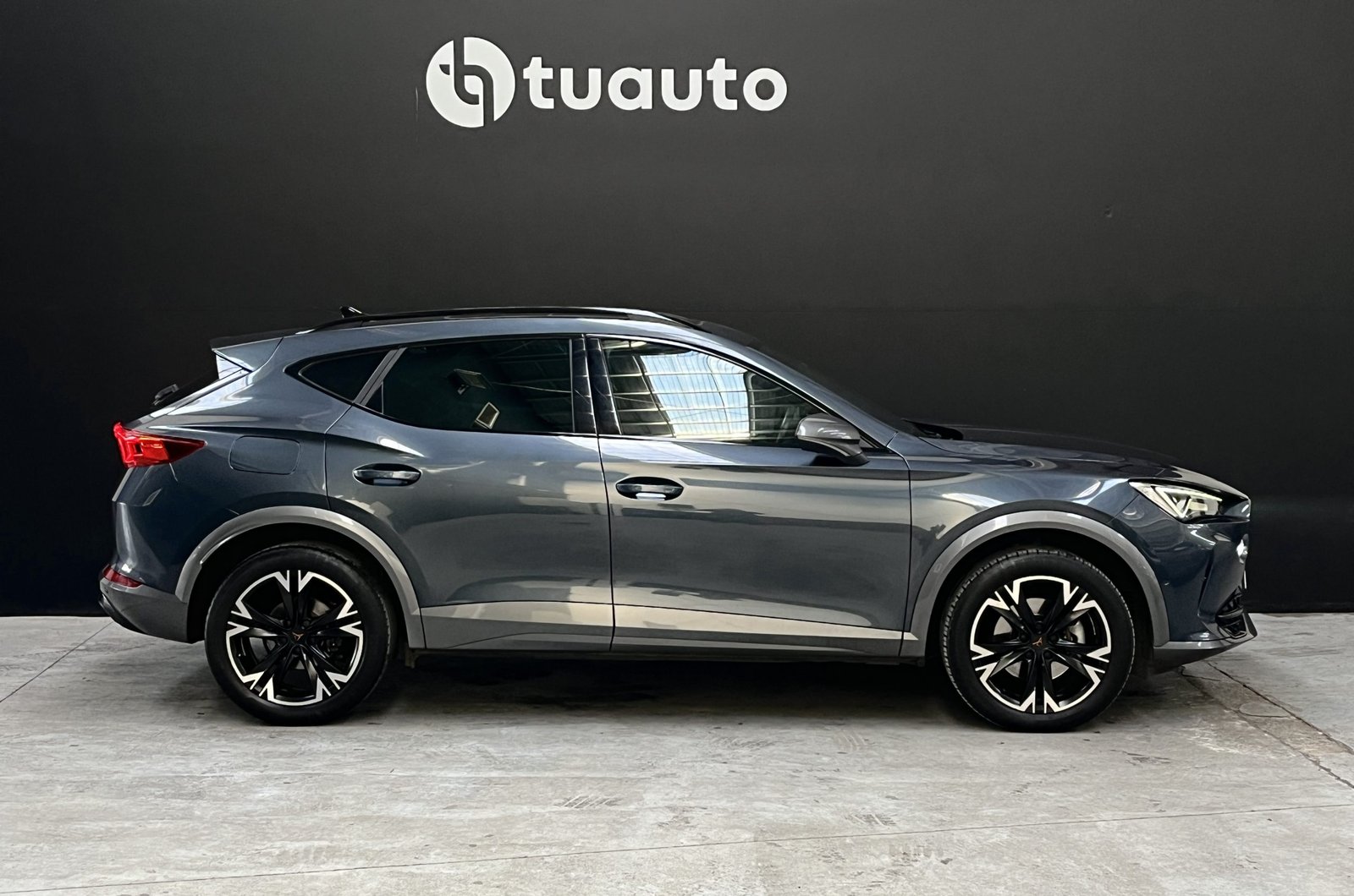 CUPRA FORMENTOR TSI 2.0 AUT 2024 - Foto 3 de 20