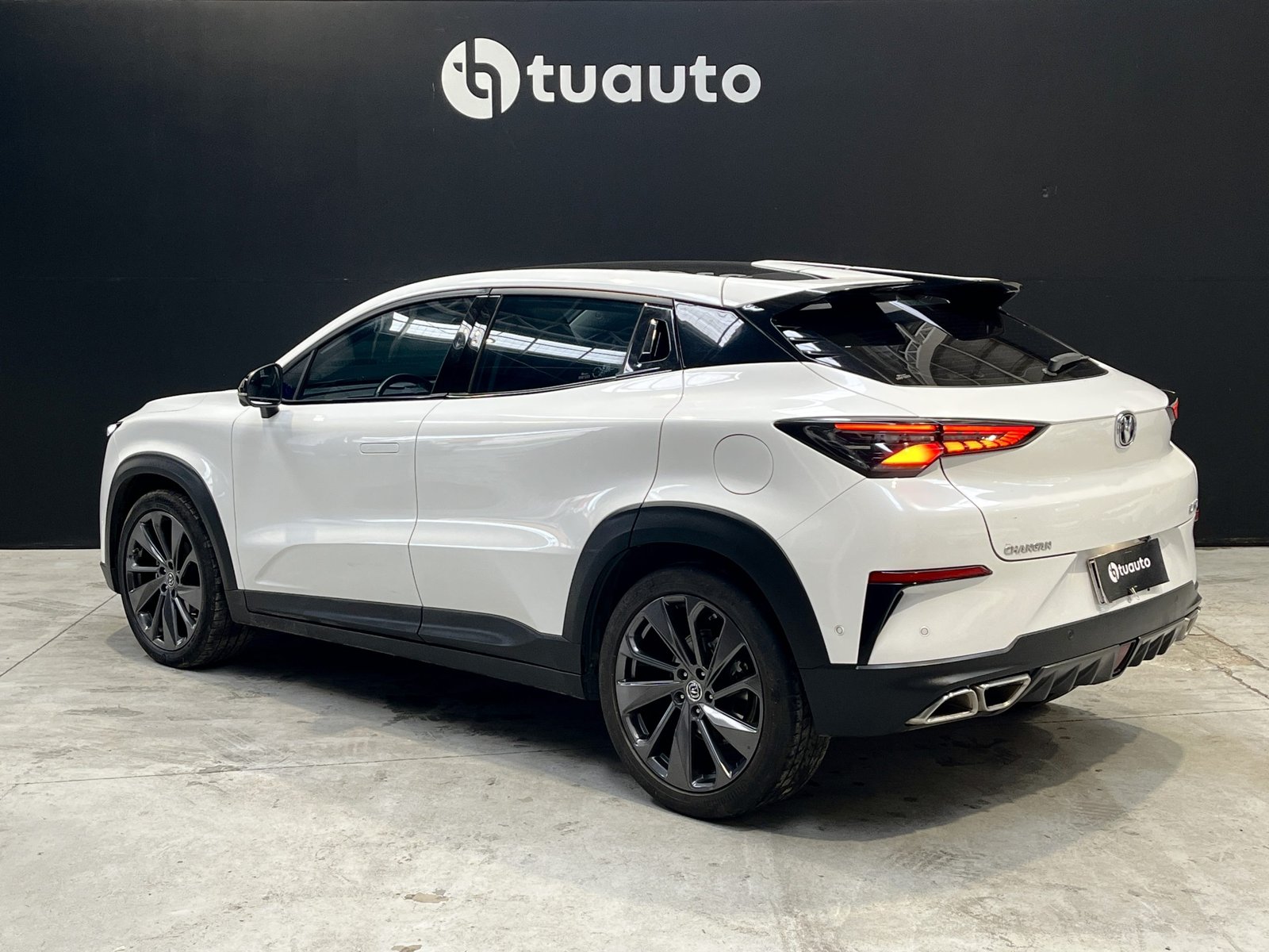 Changan UNI-T ELITE 1.5 AUT 2022 - Imagen 6 de 18