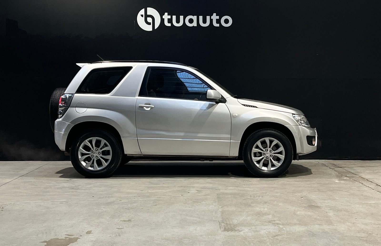 Suzuki GRAND VITARA GLX SPORT 4X4 2.4 2018 - Imagen 3 de 16