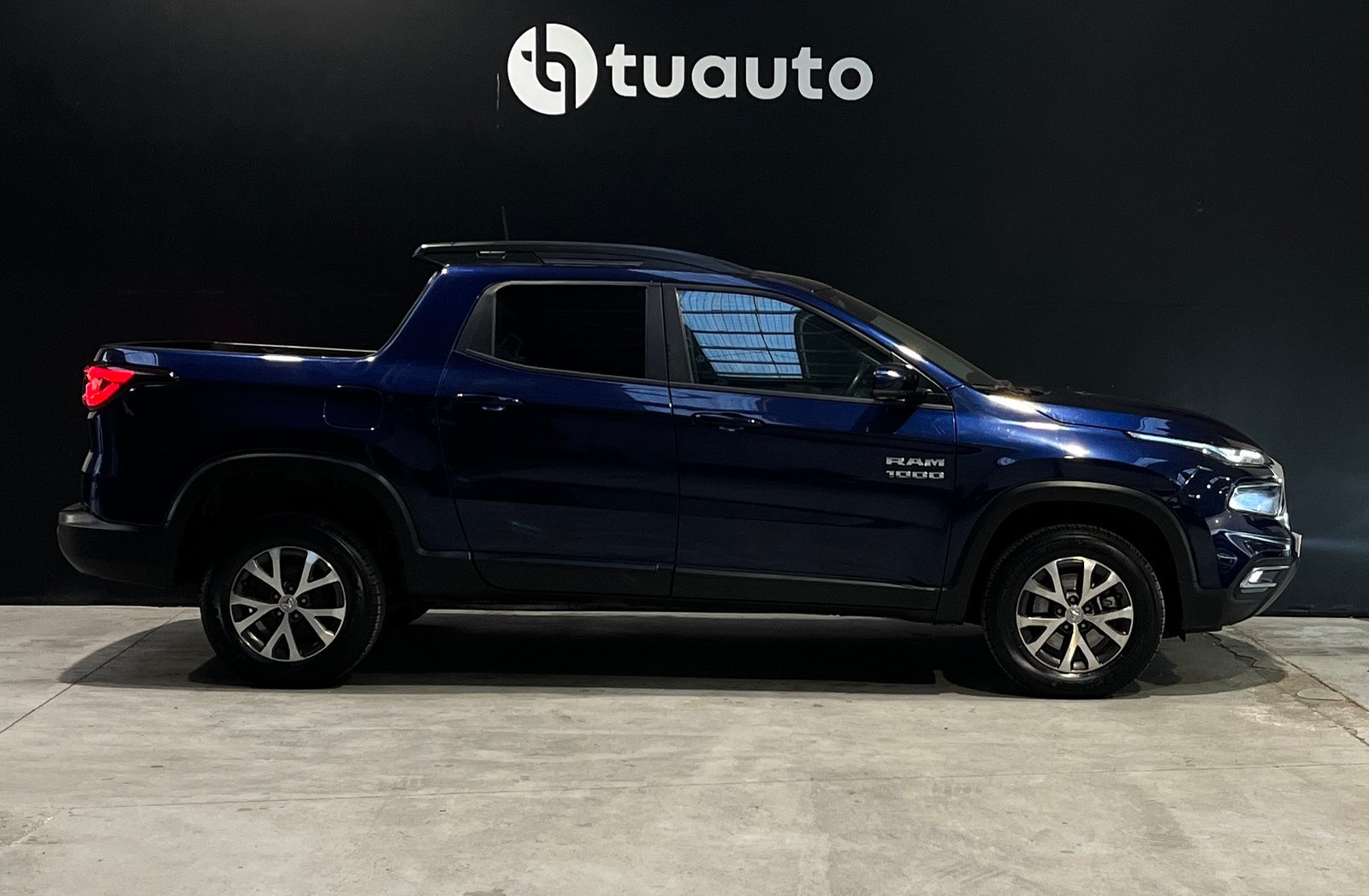 RAM 1000 BIG HORN FWD BZ 1.8 AUT 2024 - Imagen 4 de 19