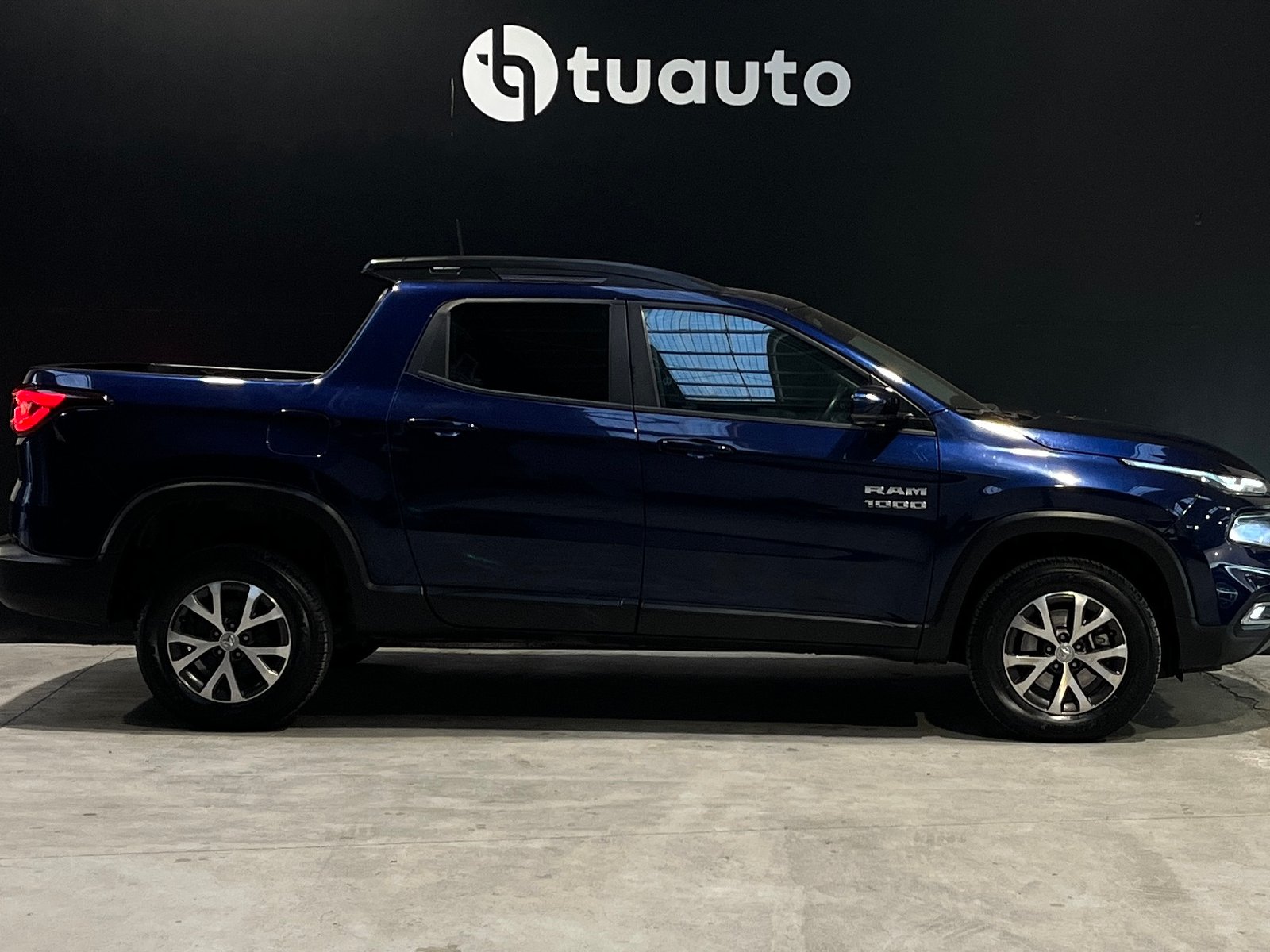 RAM 1000 BIG HORN FWD BZ 1.8 AUT 2024 - Foto 4 de 19