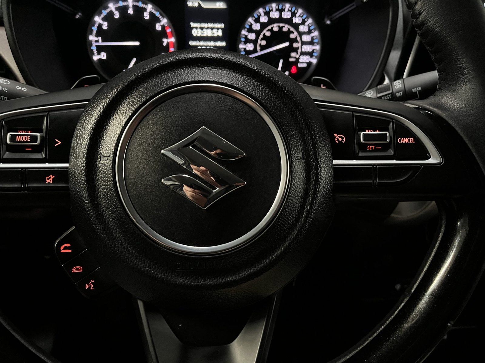 Suzuki FRONX GLX HB 1.5 AUT 2024 - Imagen 16 de 19
