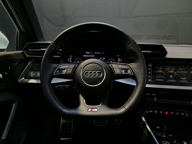 Audi A3 SPORTBACK 1.5 AUT S-LINE 2026 - Imagen 8 de 17