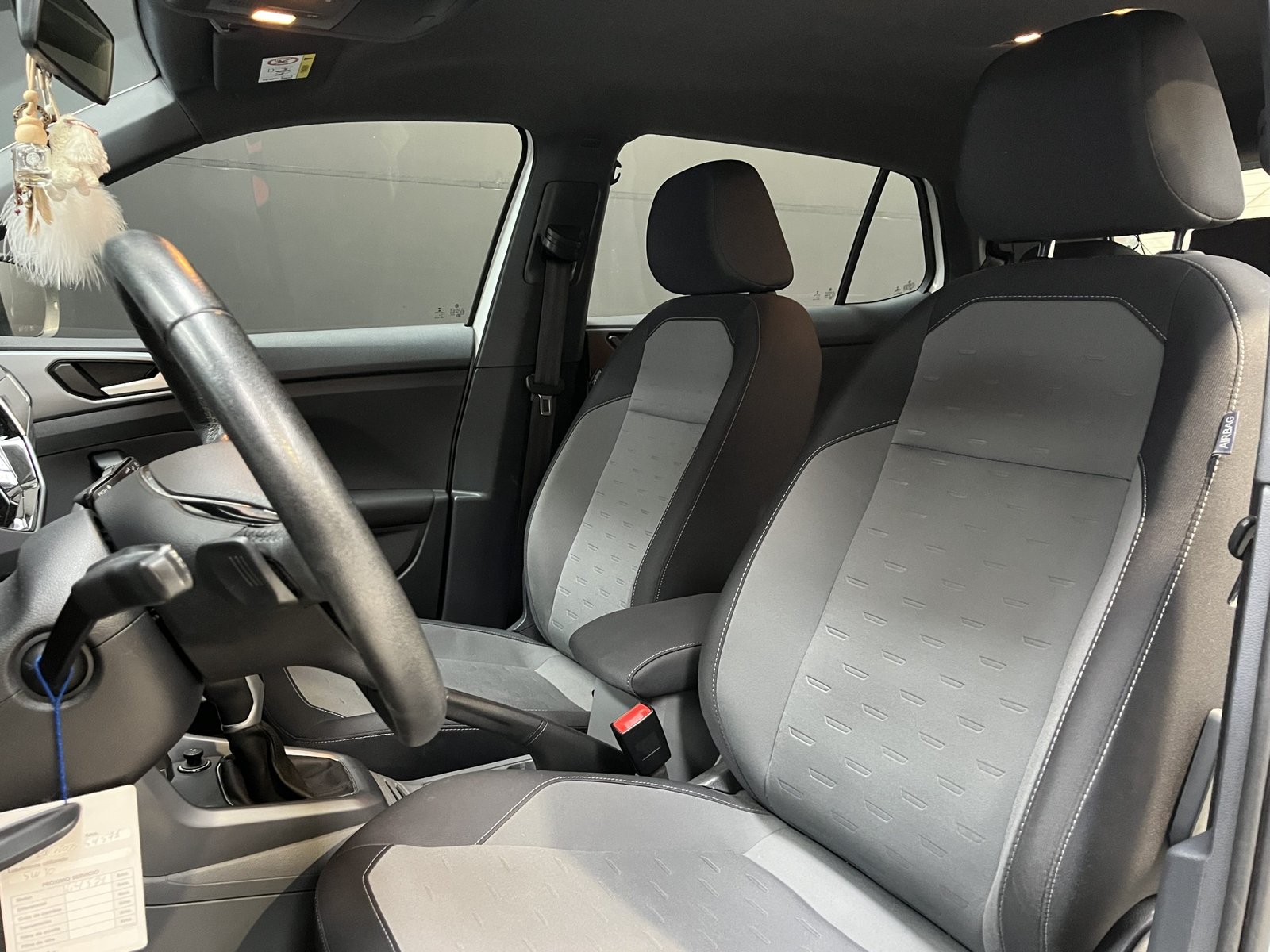 MG VOLKSWAGEN T-CROSS COMFORTLINE TSI 1.0 AUT 2021 - Imagen 10 de 16