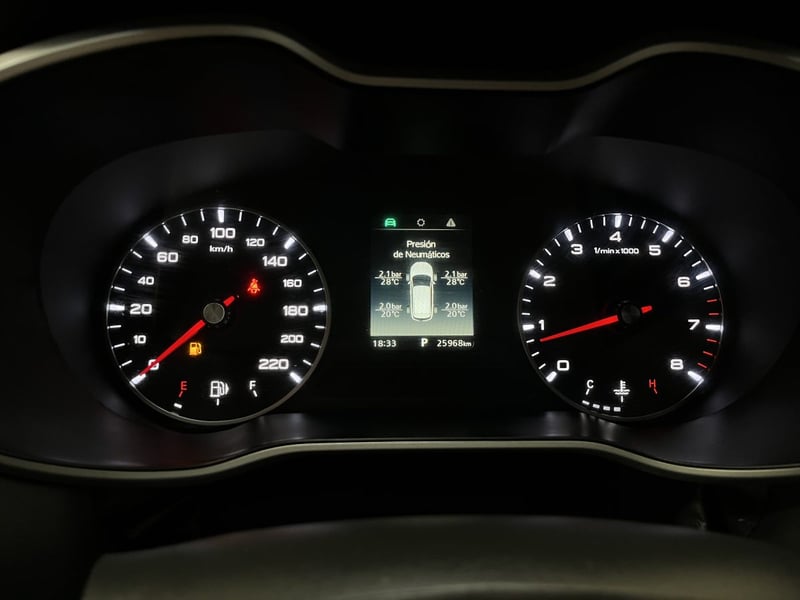 MG ZX CVT 1.5 AUT DLX 2023 - Imagen 15 de 18