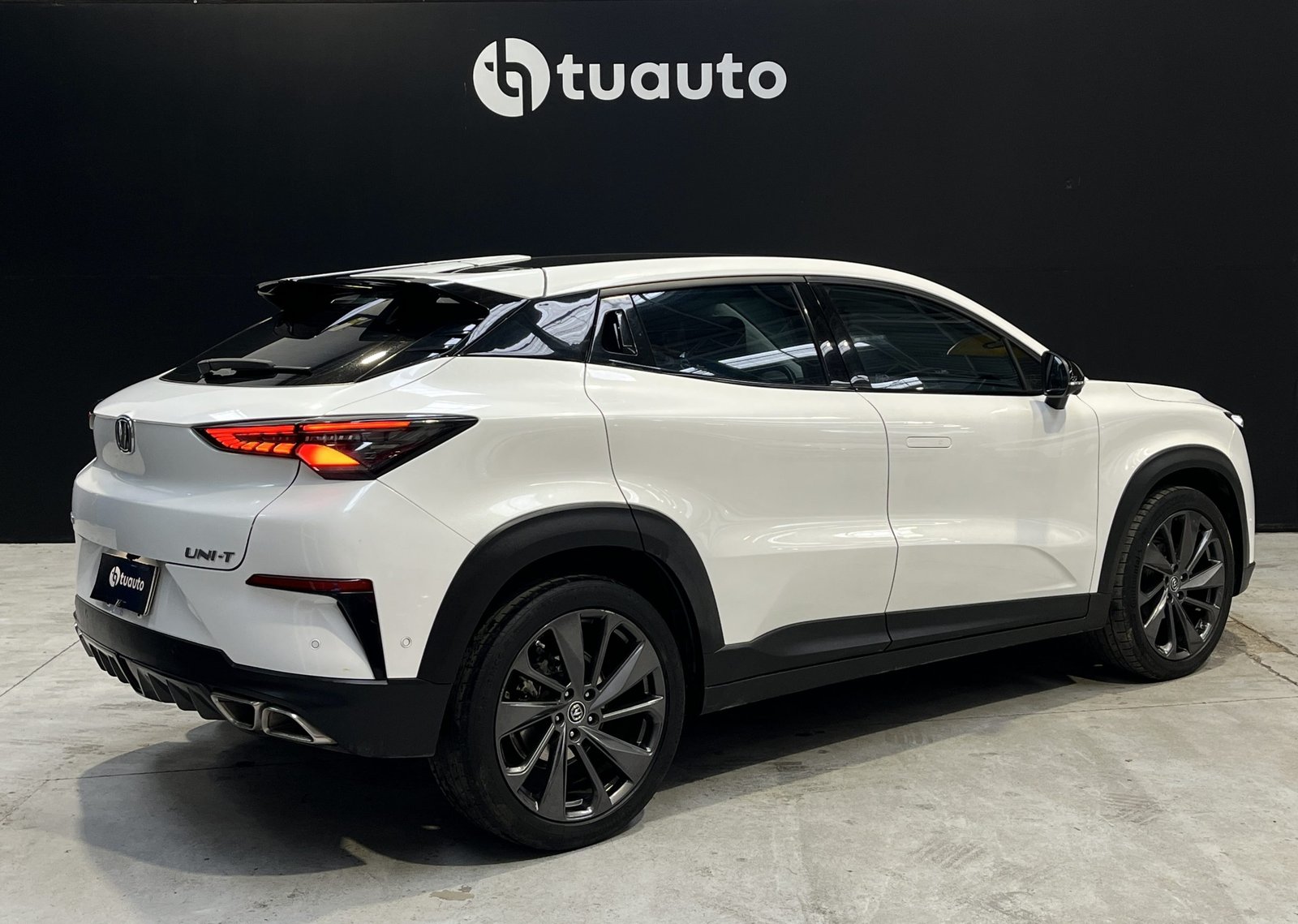 Changan UNI-T ELITE 1.5 AUT 2022 - Imagen 4 de 18