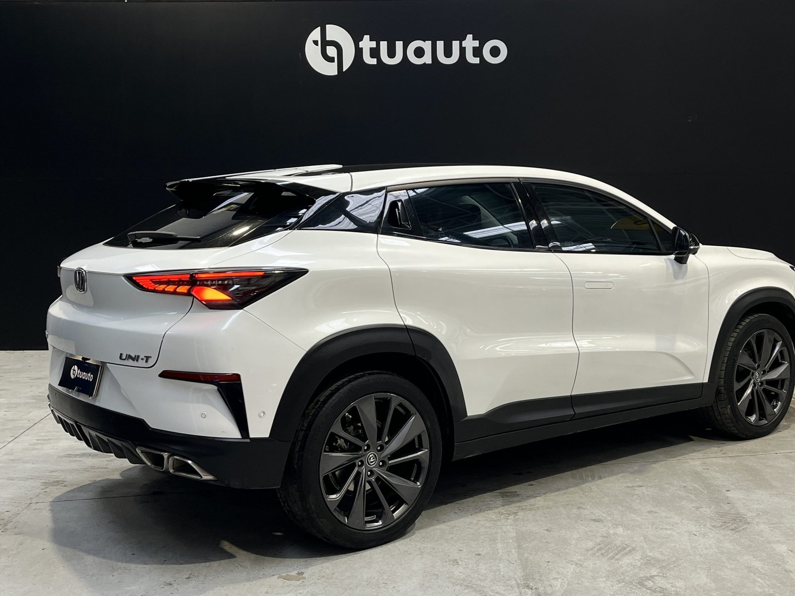 Changan UNI-T ELITE 1.5 AUT 2022 - Foto 4 de 18