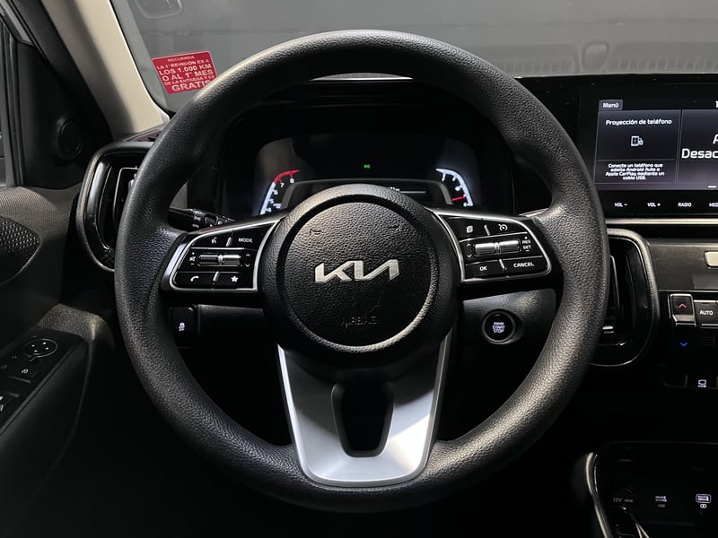 Kia SONET EX 1.5 MT 2022 - Imagen 14 de 19