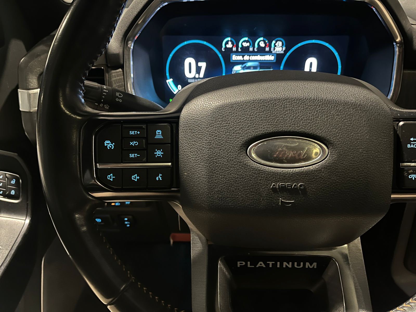 Ford F-150 PLATINUM 4X4 3.5 AUT 2022 - Imagen 18 de 19