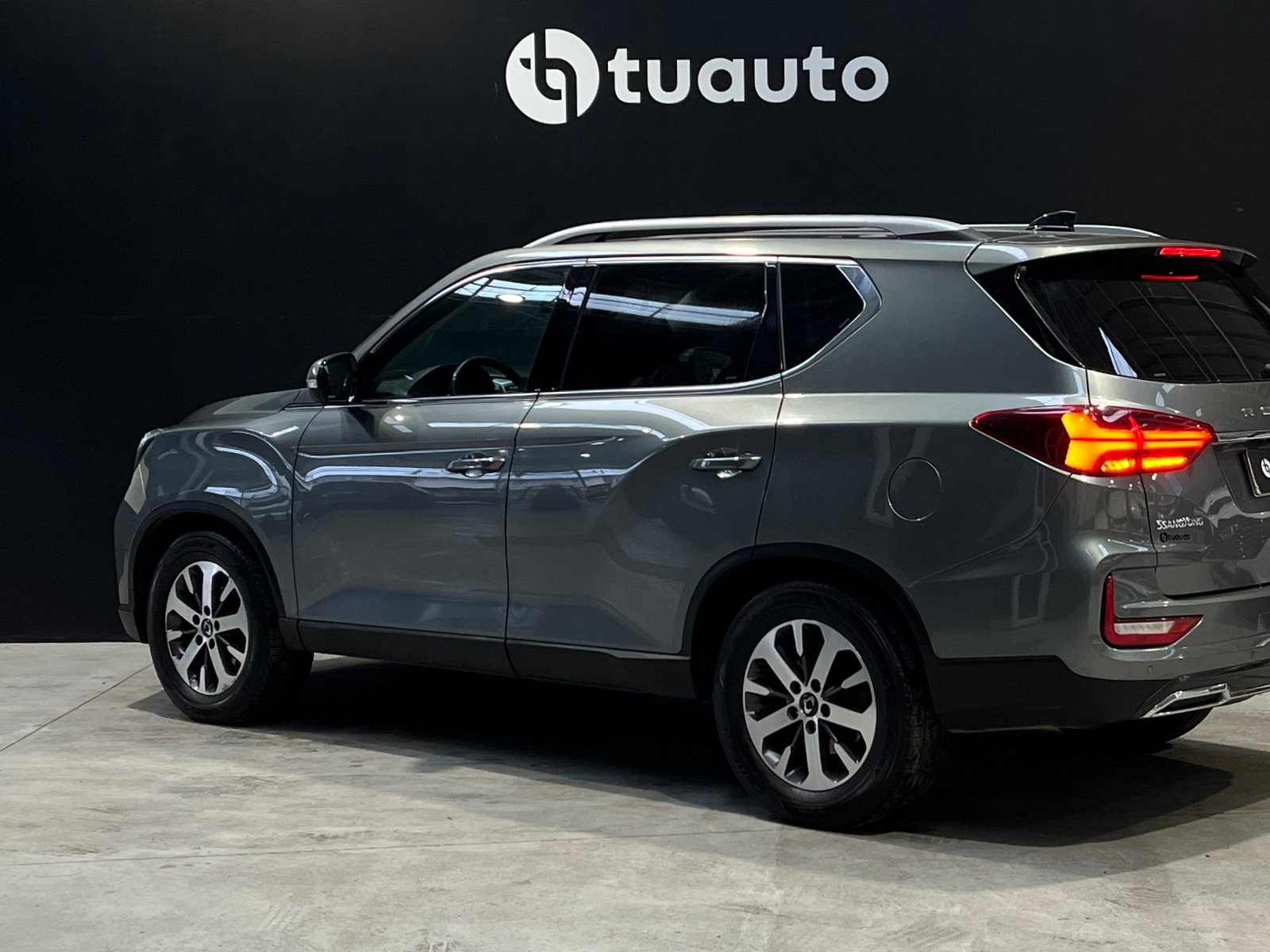 SsangYong REXTON LIMITED 4X4 2.2 AT 2021 - Foto 5 de 19