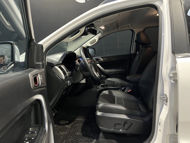 Ford RANGER LIMITED DCAB 4X4 3.2 AUT 2022 - Imagen 10 de 19