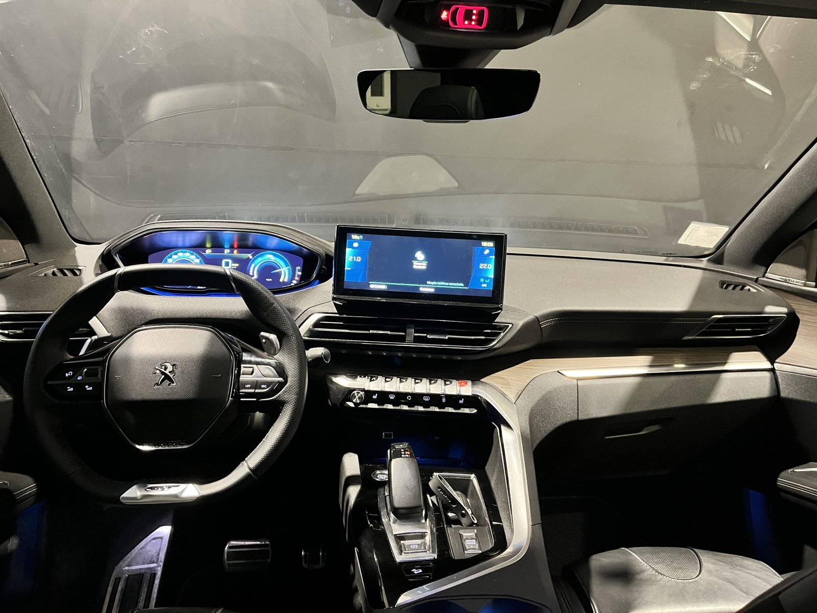 PEUGEOT 3008 HYBRID 300 4X4 1.6 AUT 2022 - Imagen 8 de 20