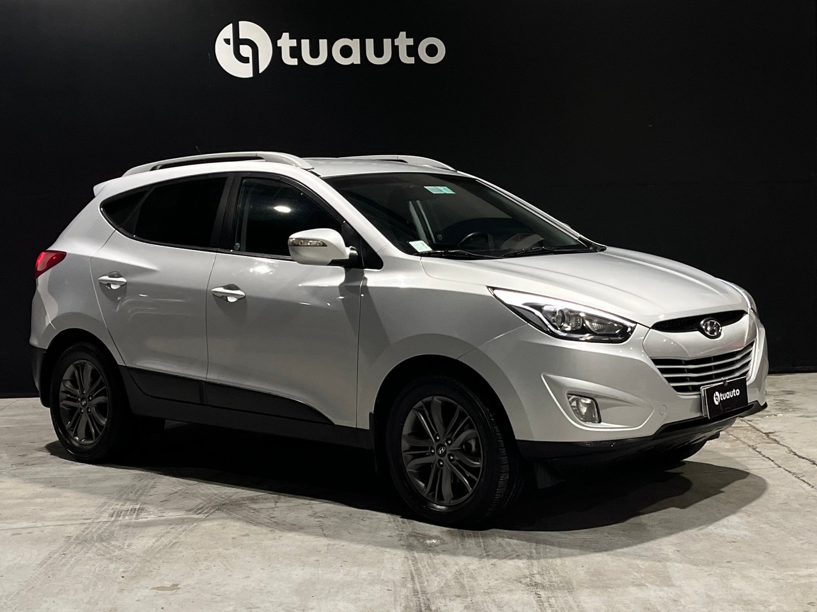 Hyundai TUCSON GL 2.0 MT 2015 - Foto 2 de 18