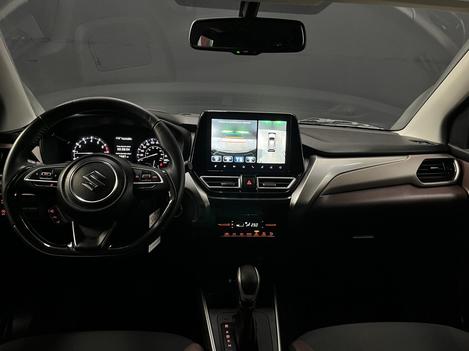 Suzuki FRONX GLX HB 1.5 AUT 2024 - Imagen 13 de 19