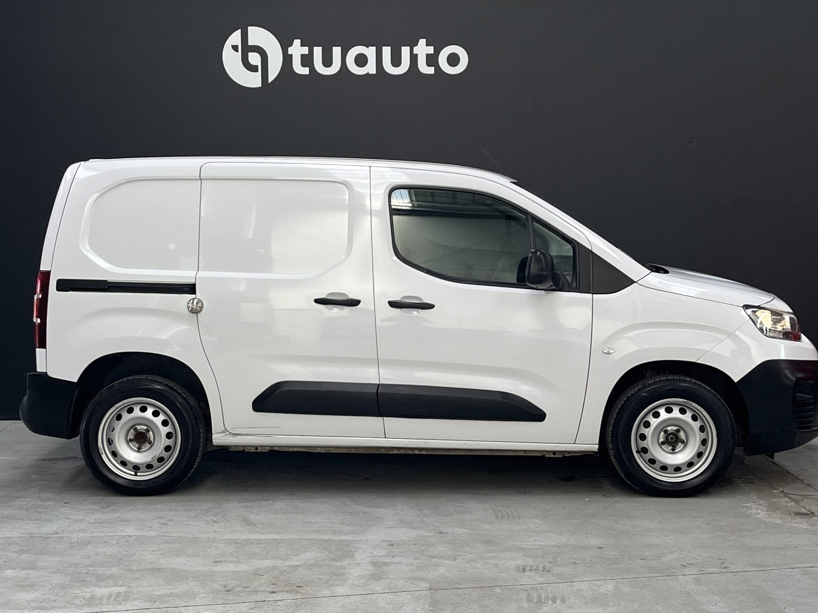 Citroën CITROEN BERLINGO 1.5 HDI MT 2025 - Foto 3 de 14