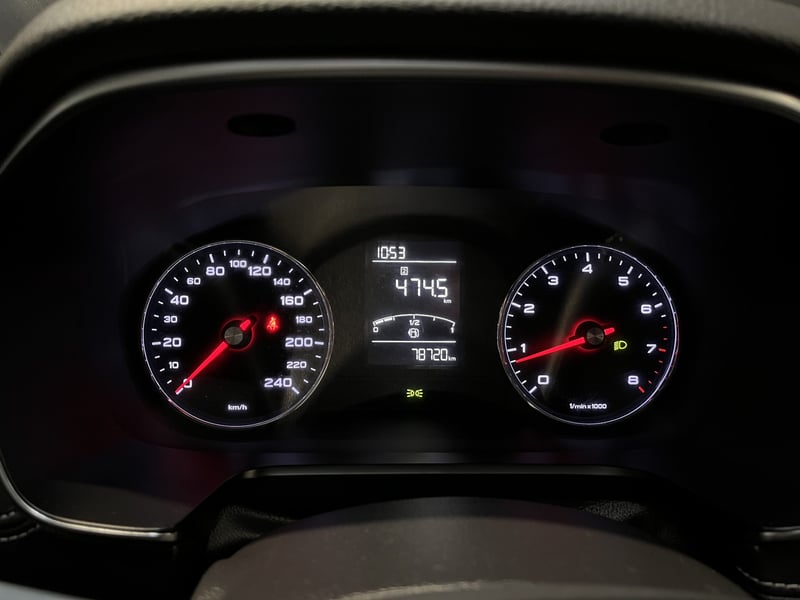 MG RX5 1.5 MT COM 2021 - Imagen 17 de 19