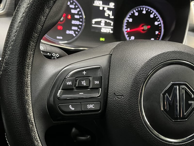 MG RX-5 MT COM 1.5 2024 - Imagen 16 de 16