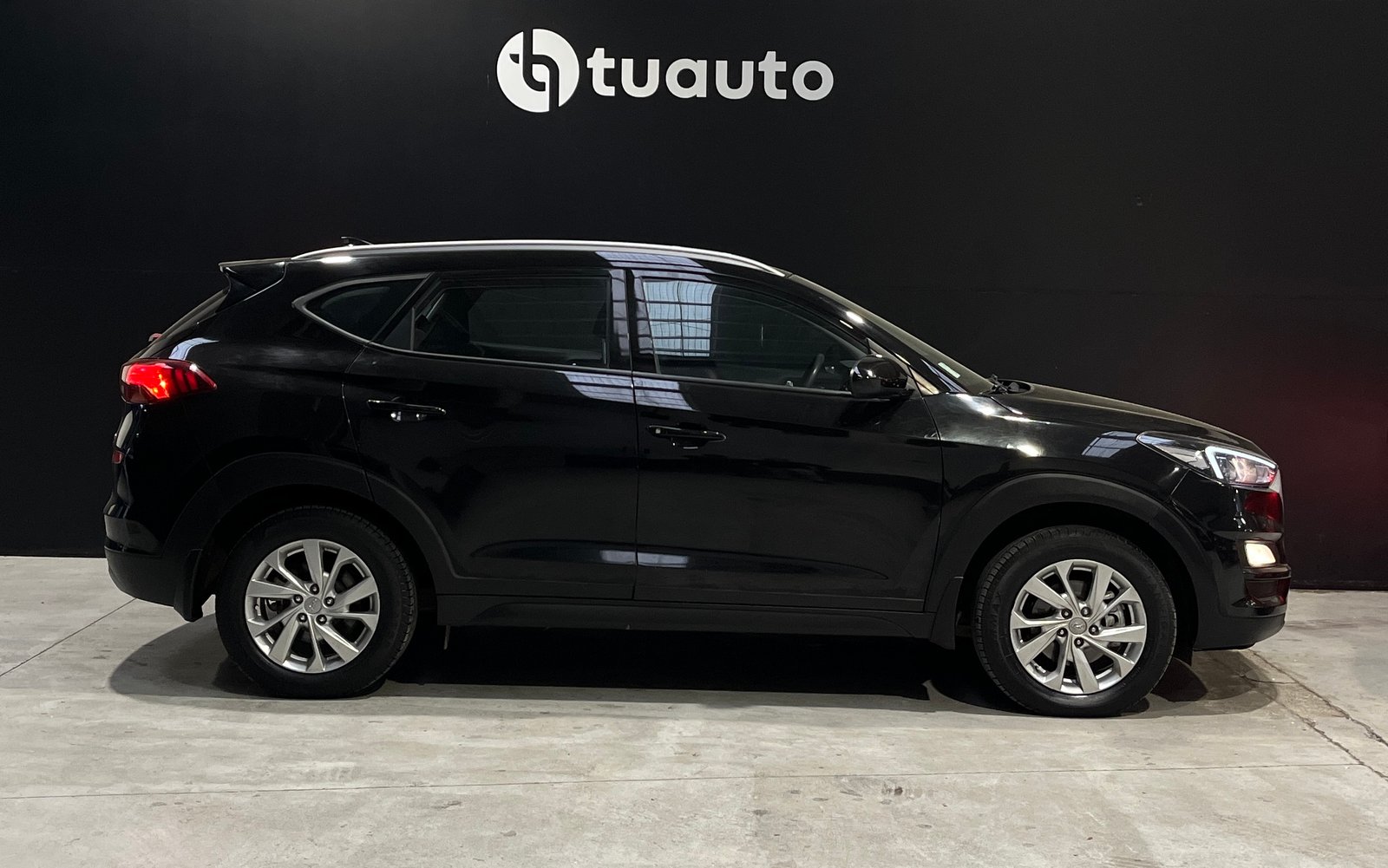 Hyundai TUCSON TL 4X4 2.0 PLUS 2019 - Imagen 3 de 18