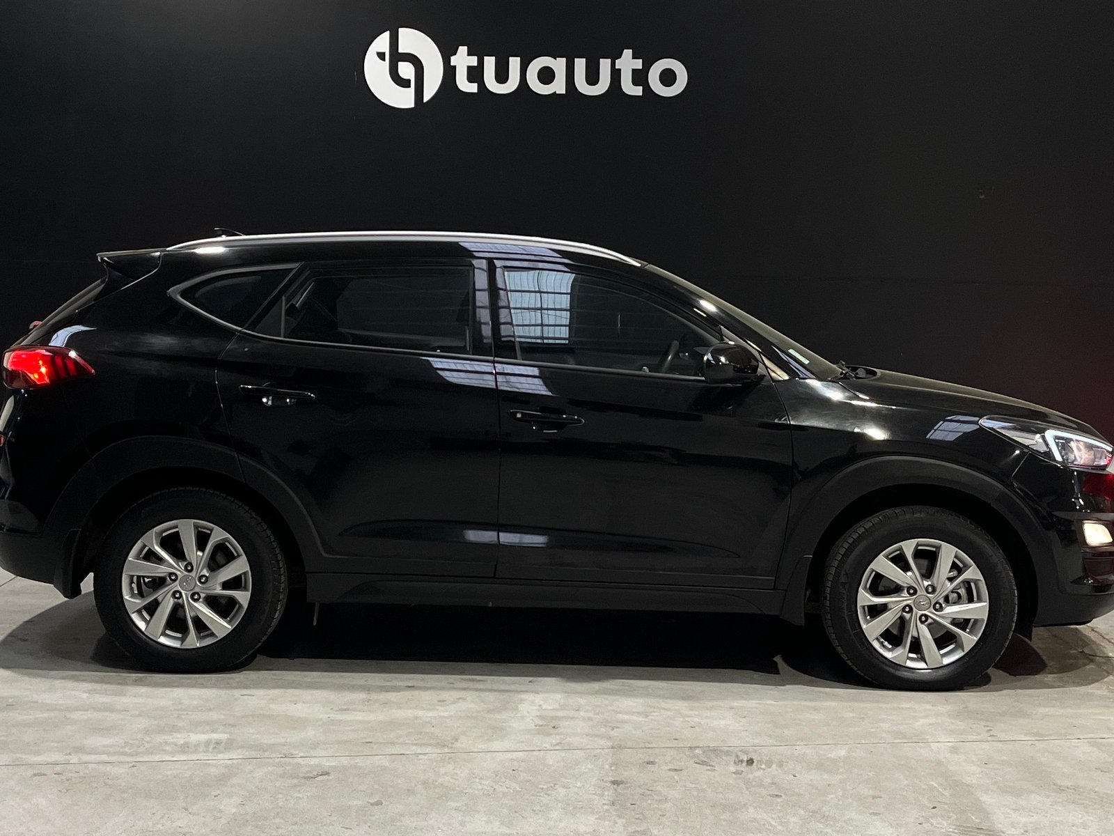 Hyundai TUCSON TL 4X4 2.0 PLUS 2019 - Foto 3 de 18