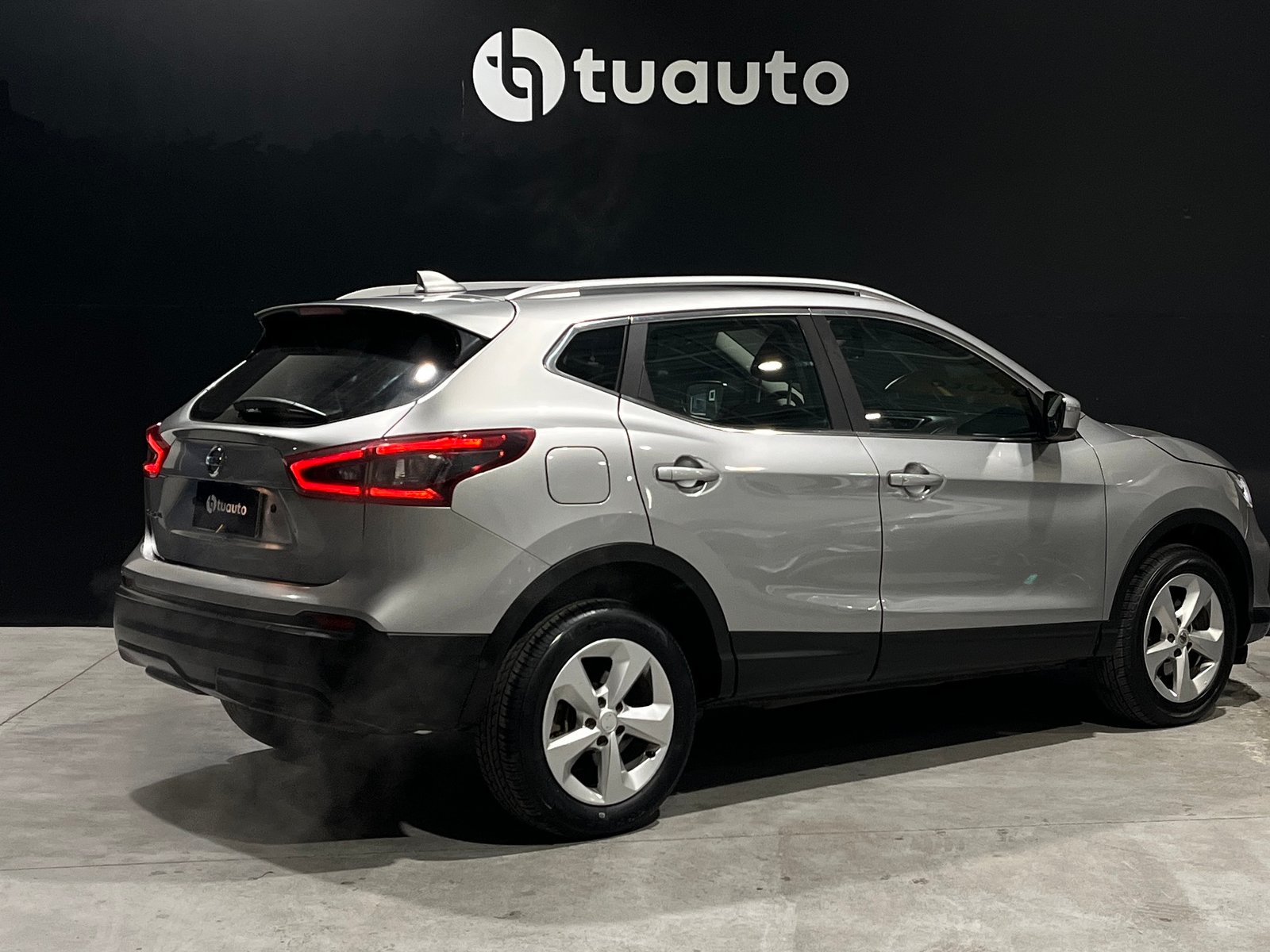 Nissan QASHQAI 2.0 SENSE MT 2020 - Foto 4 de 18