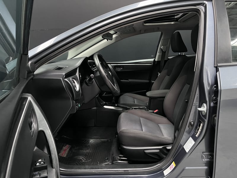 Toyota COROLLA 1.8 CVT LE 2018 - Imagen 8 de 18
