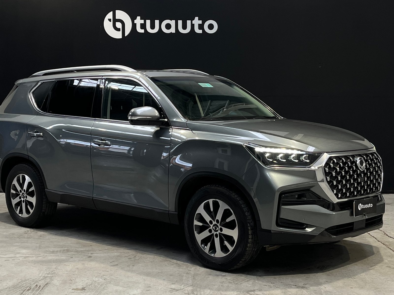 SsangYong REXTON LIMITED 4X4 2.2 AT 2021 - Foto 2 de 19
