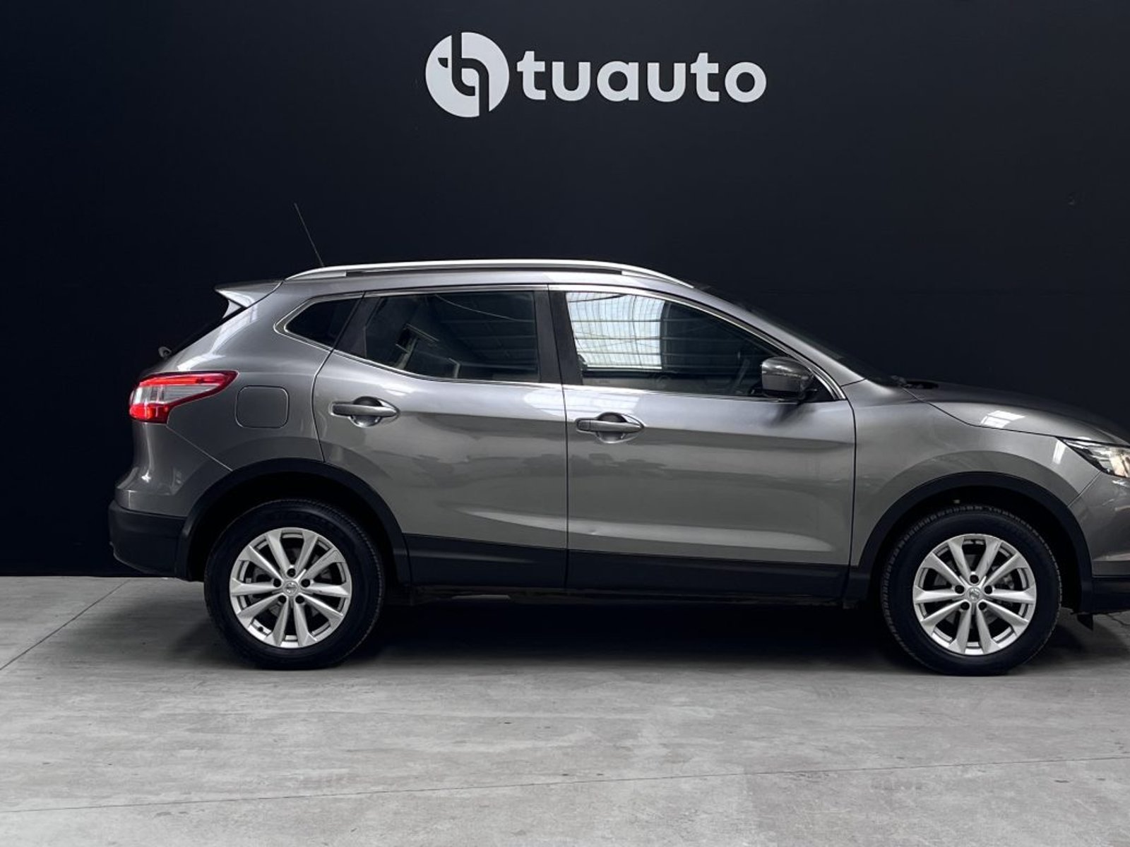 Nissan QASHQAI 2.0 SENSE MT 2017 - Foto 3 de 19