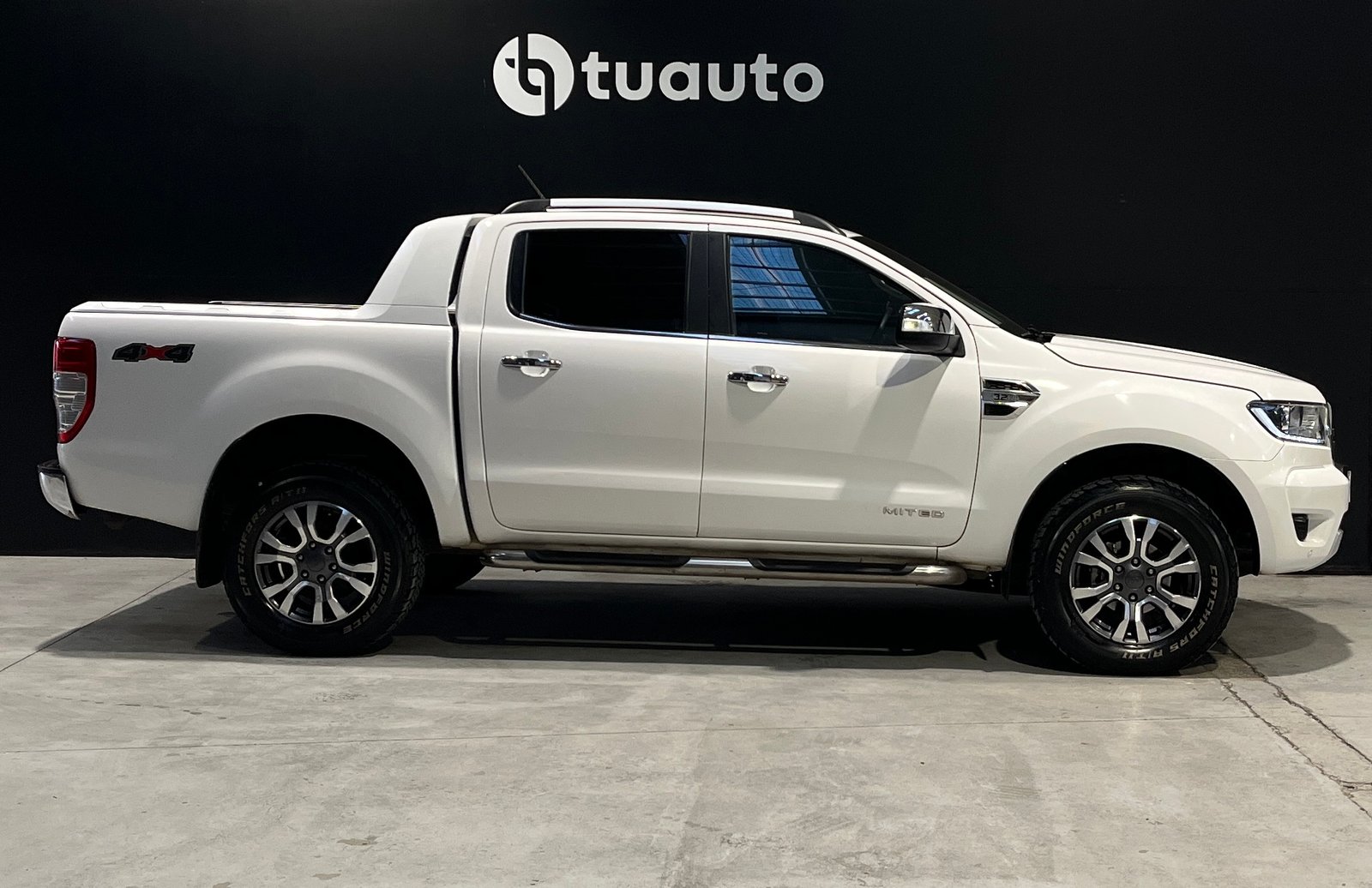 Ford RANGER LIMITED DCAB 4X4 3.2 AUT 2022 - Imagen 3 de 19