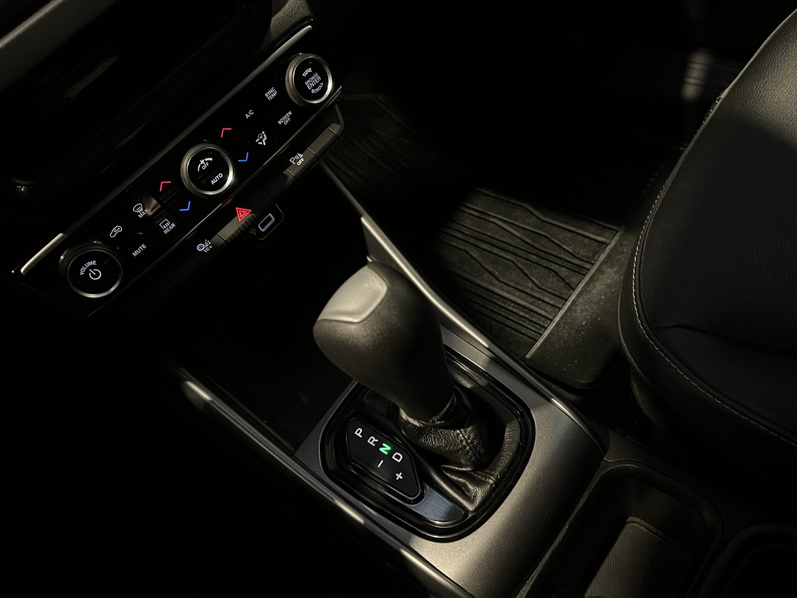 RAM 1000 BIG HORN FWD BZ 1.8 AUT 2024 - Imagen 19 de 19