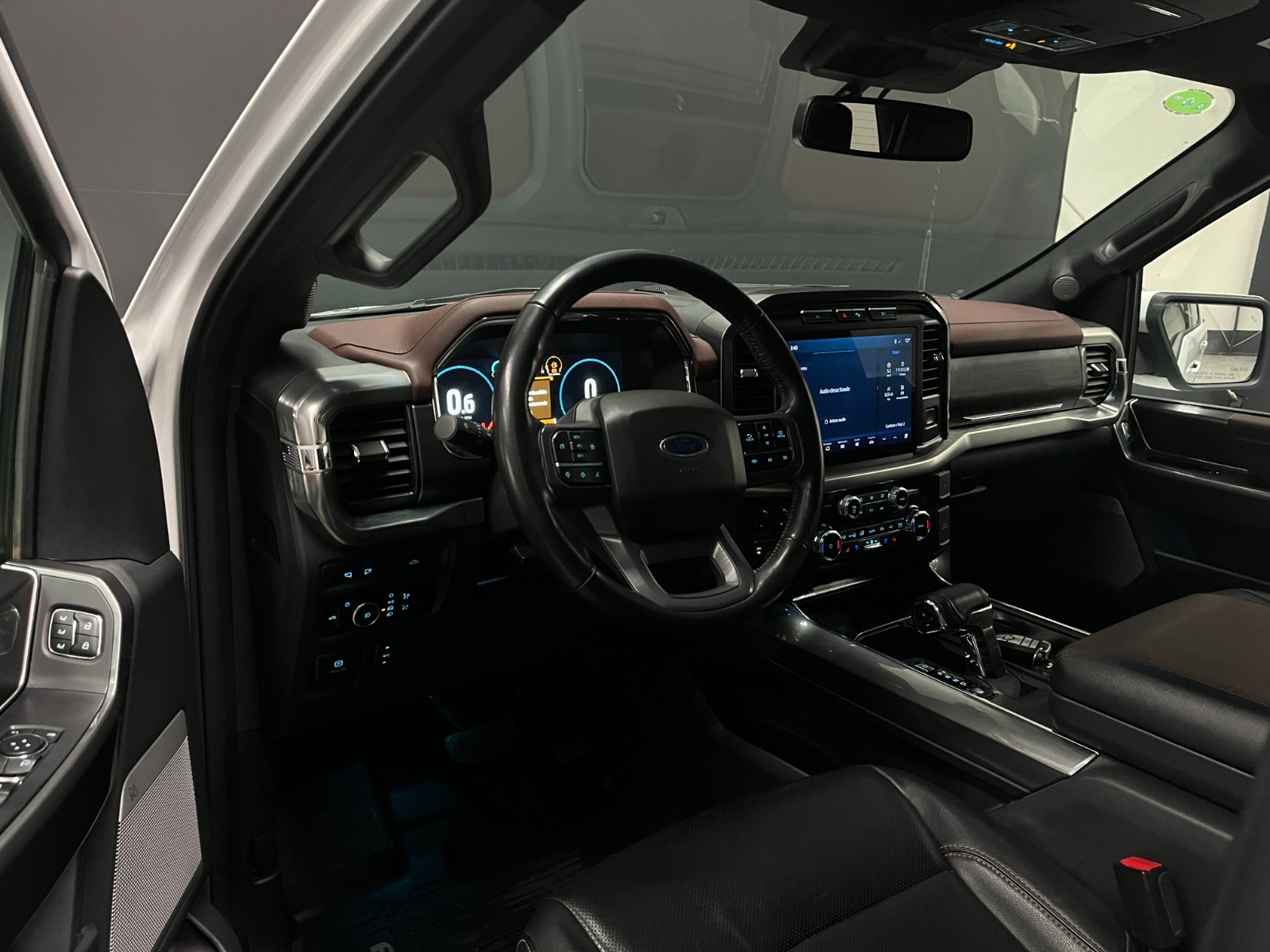 Ford F-150 LARIAT SPORT 4X4 5.0L AUT 2024 - Imagen 9 de 19