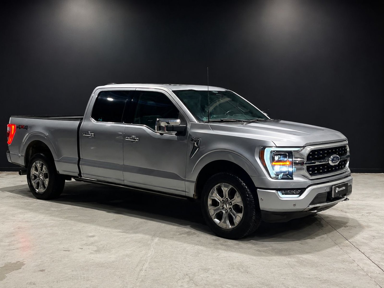 Ford F-150 PLATINUM 4X4 3.5 AUT 2022 - Foto 2 de 19