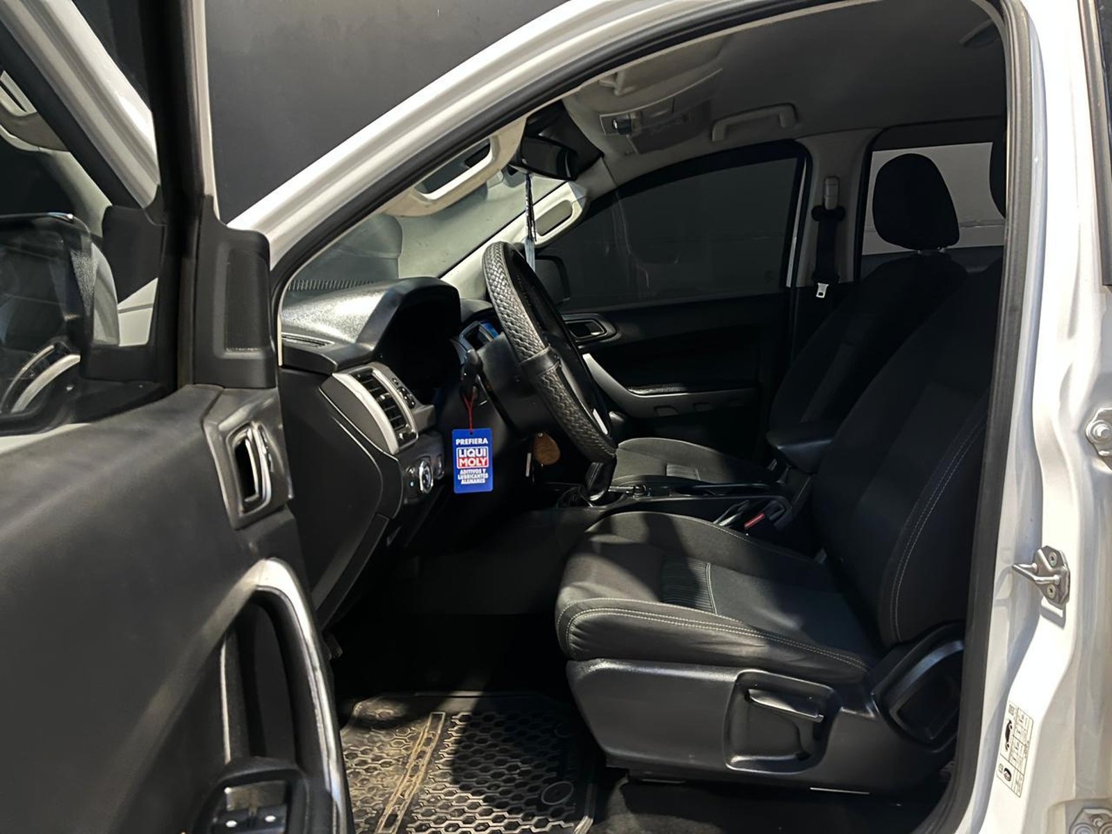 Ford RANGER XLT 4X4 MT 3.2 2023 - Imagen 9 de 14