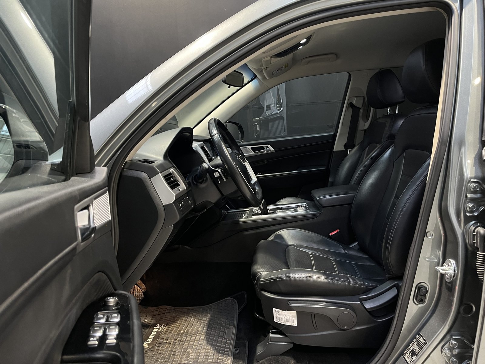 SsangYong REXTON LIMITED 4X4 2.2 AT 2021 - Imagen 12 de 19