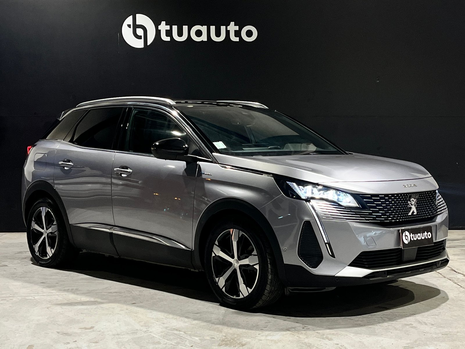 Peugeot 3008 HYBRID 300 4X4 1.6 AUT 2022 - Foto 2 de 20