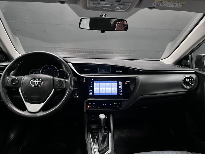 Toyota COROLLA 1.8 CVT LE 2018 - Imagen 12 de 18