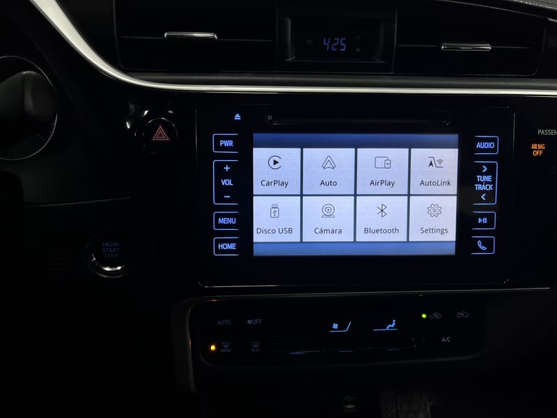 Toyota COROLLA 1.8 CVT LE 2018 - Imagen 14 de 18