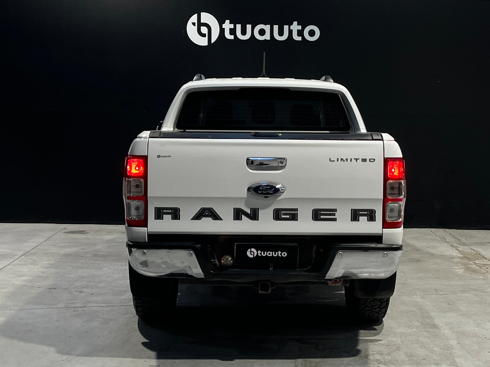 Ford RANGER LIMITED DCAB 4X4 3.2 AUT 2022 - Foto 5 de 19
