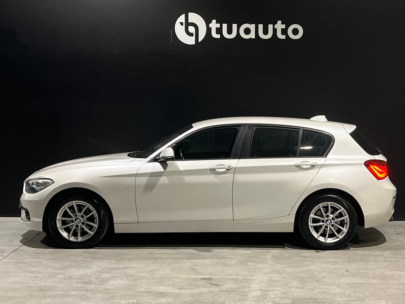 BMW 118 I LCI 1.5 AUT 2017 - Imagen 6 de 19