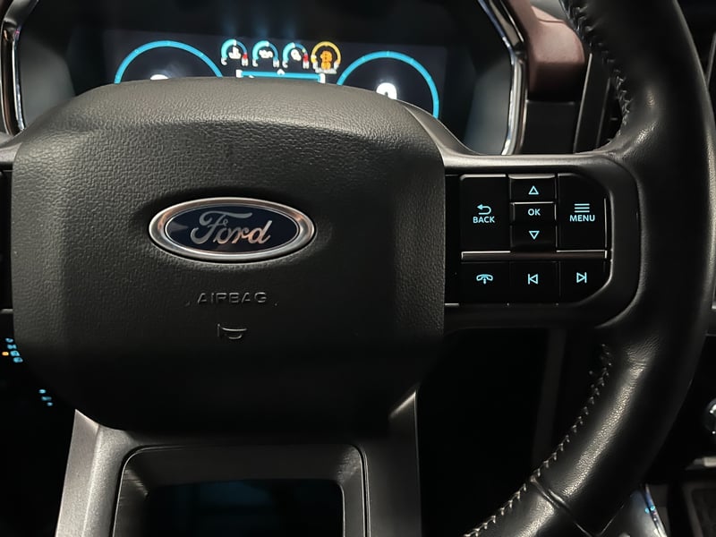 Ford F-150 LARIAT SPORT 4X4 5.0L AUT 2024 - Imagen 16 de 19
