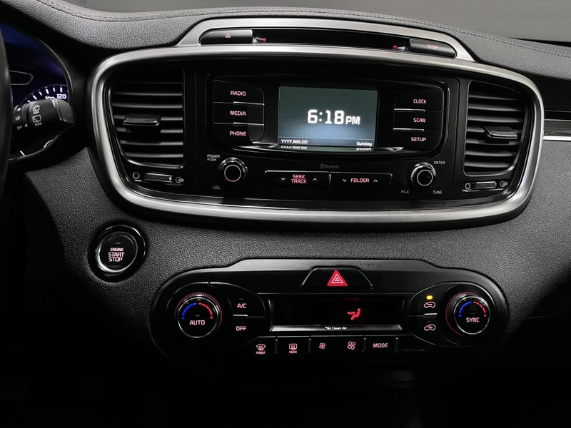 Kia SORENTO EX 2.2 MT 2017 - Imagen 9 de 16