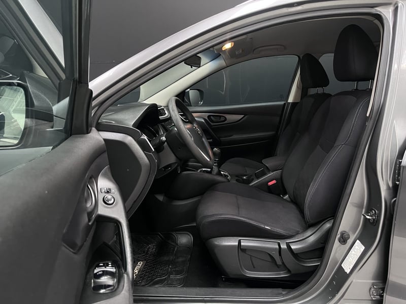 Nissan QASHQAI 2.0 SENSE MT 2017 - Imagen 9 de 19