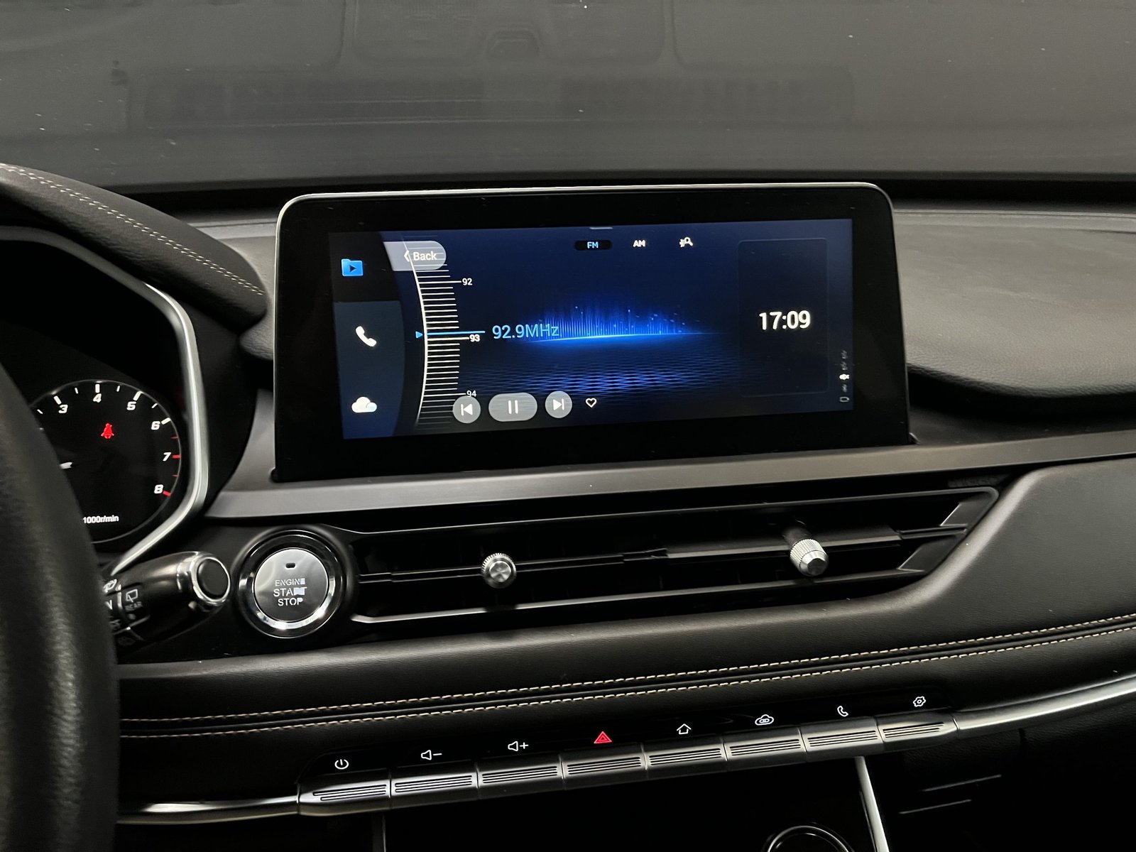 Chery TIGGO 8 1.5 GL MT 2021 - Imagen 17 de 18