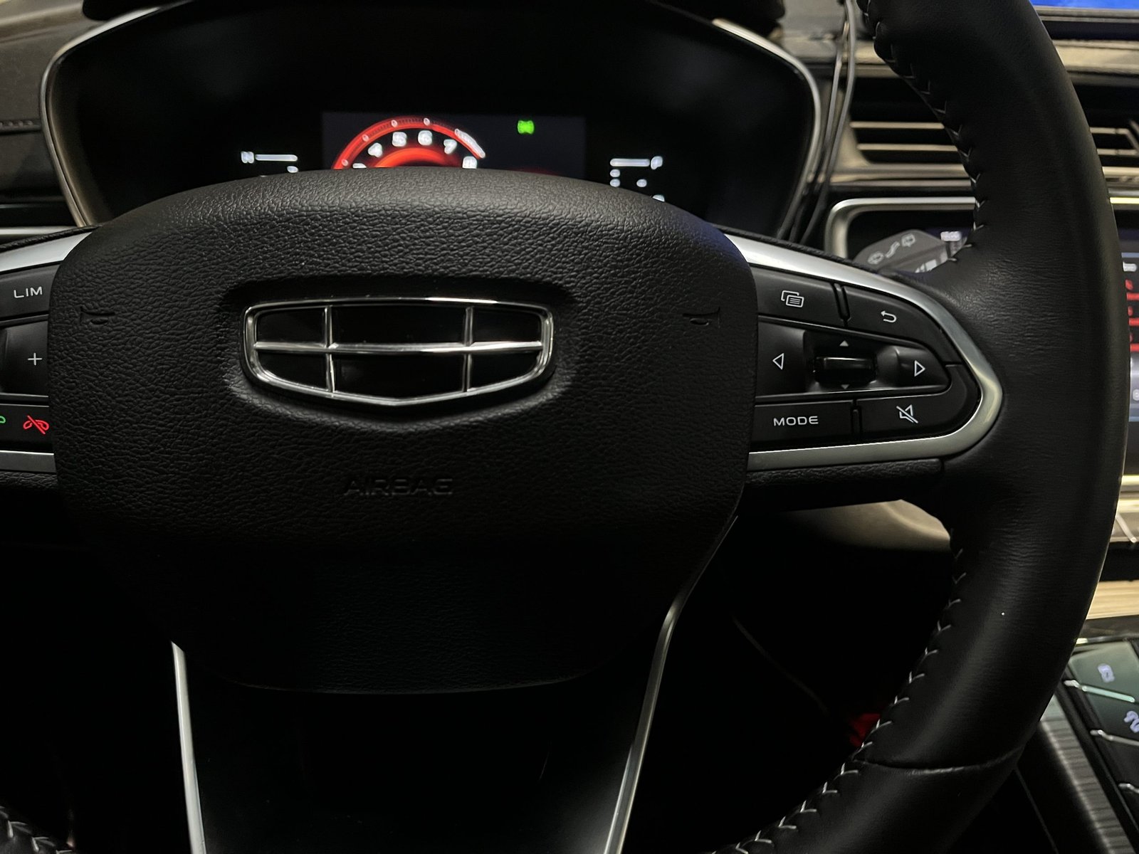 GEELY AZKARRA 1.5 AUT EXCLUSIVE 2022 - Imagen 16 de 20