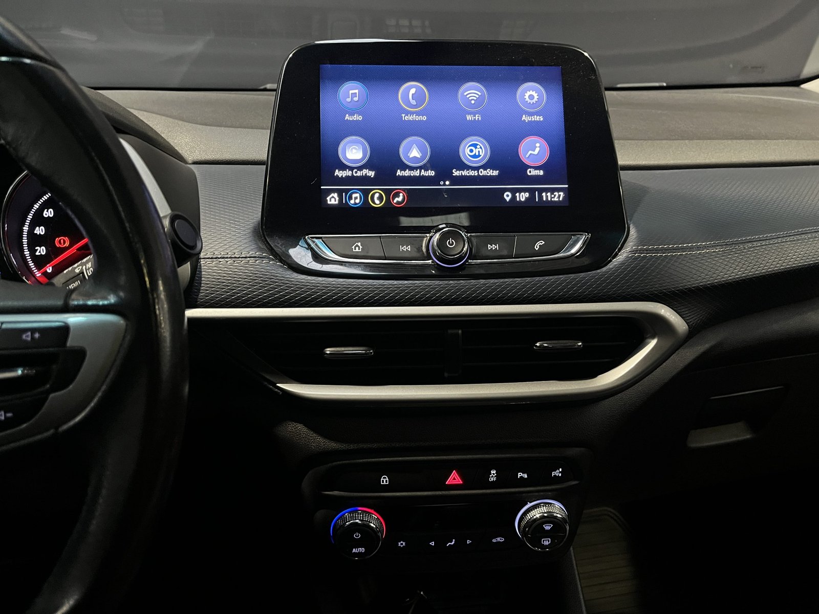 Chevrolet TRACKER PREMIER 1.2T AUT 2021 - Imagen 11 de 20