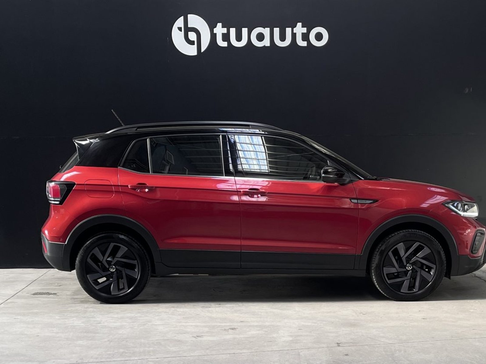 Volkswagen T-CROSS 1.0 AUT Highline Sport 2025 - Foto 3 de 17