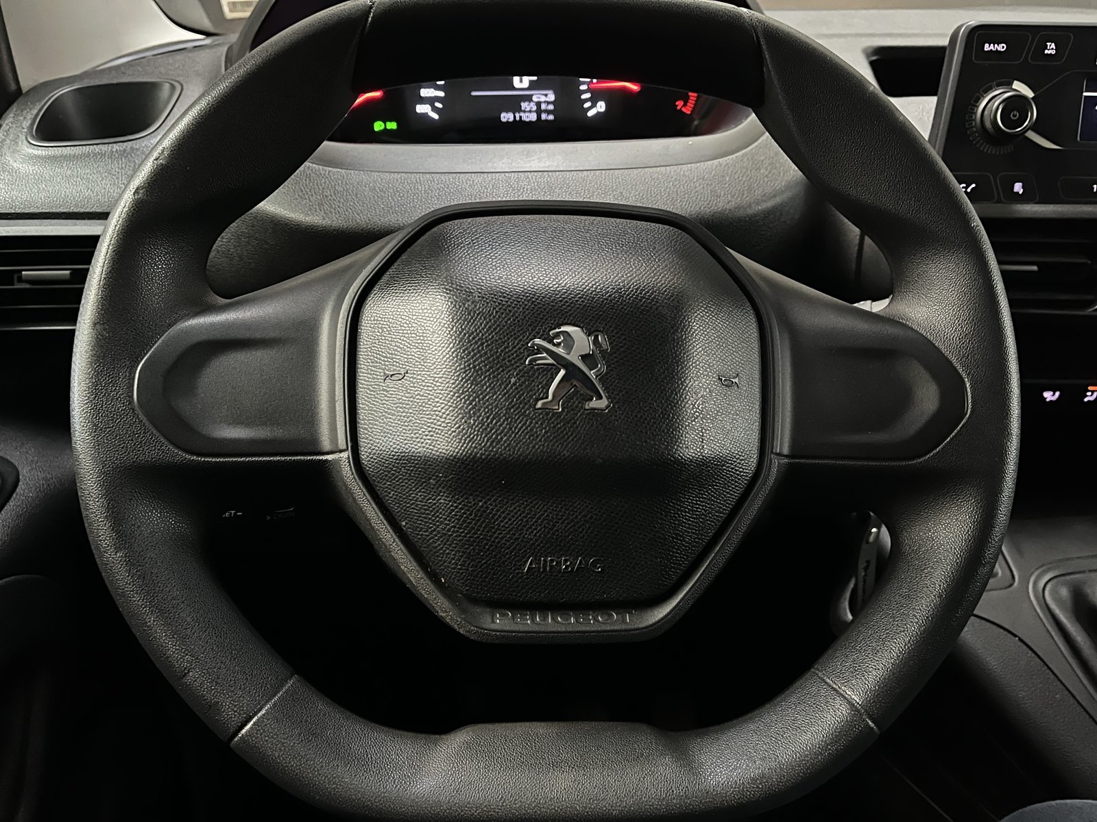 PEUGEOT PARTNER HDI 92 L1 1.6 2021 - Imagen 11 de 16