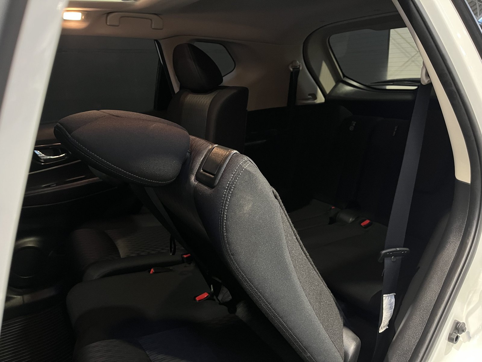 Nissan X-TRAIL ADVANCE CVT 2.5 AT 2023 - Imagen 11 de 20