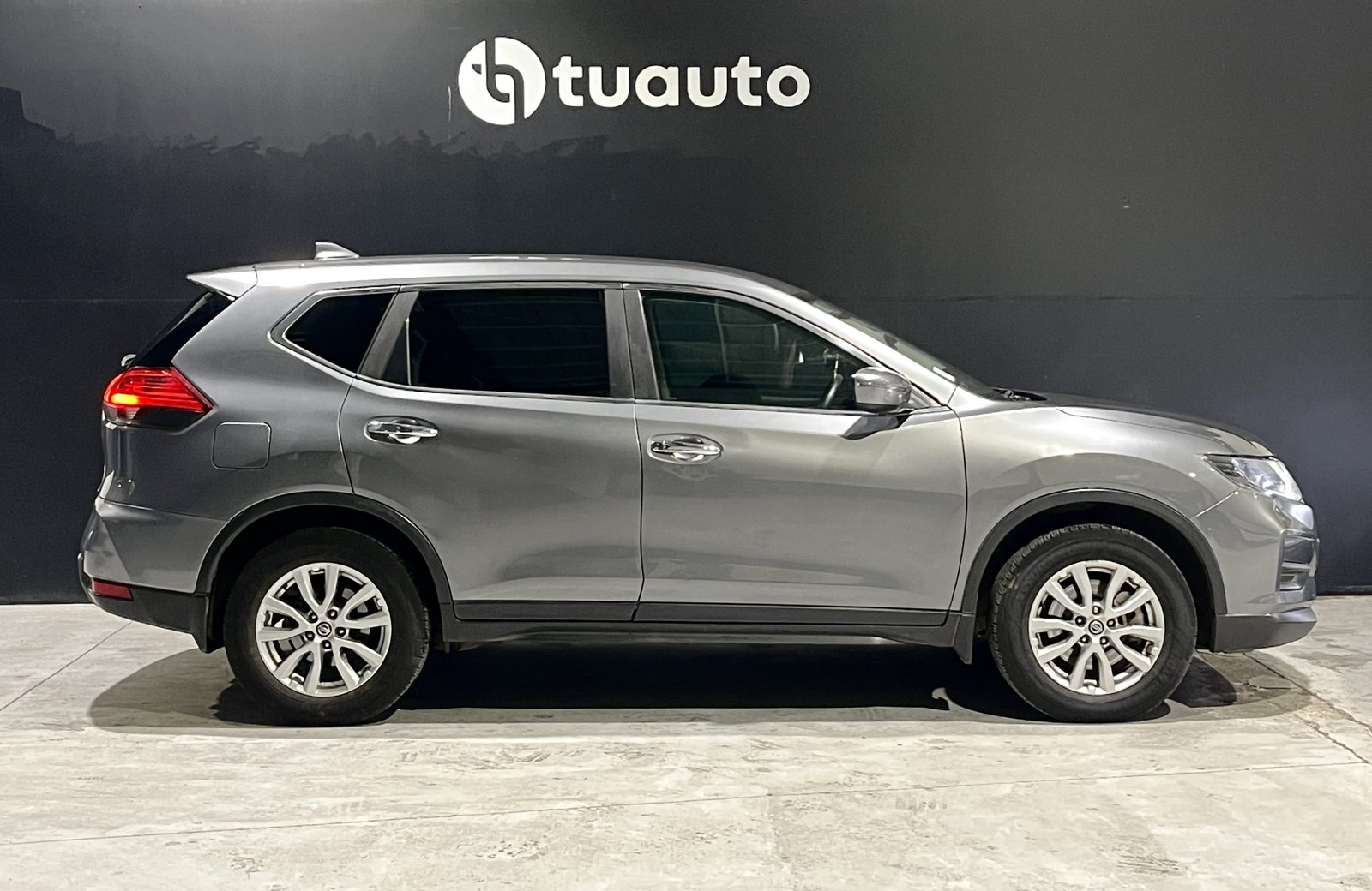 Nissan X-TRAIL SENSE 2.5 CVT 3ROW 2019 - Imagen 3 de 19